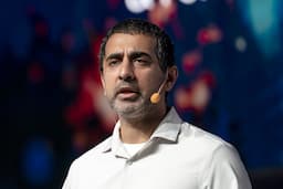 https://etworldleadersforum.s3.ap-south-1.amazonaws.com/balaji_50ff8fb151.jpg